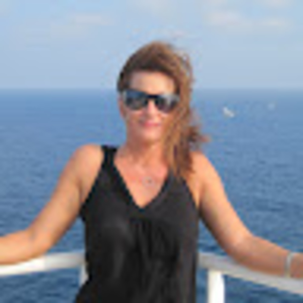 Meet your Posher, Denise